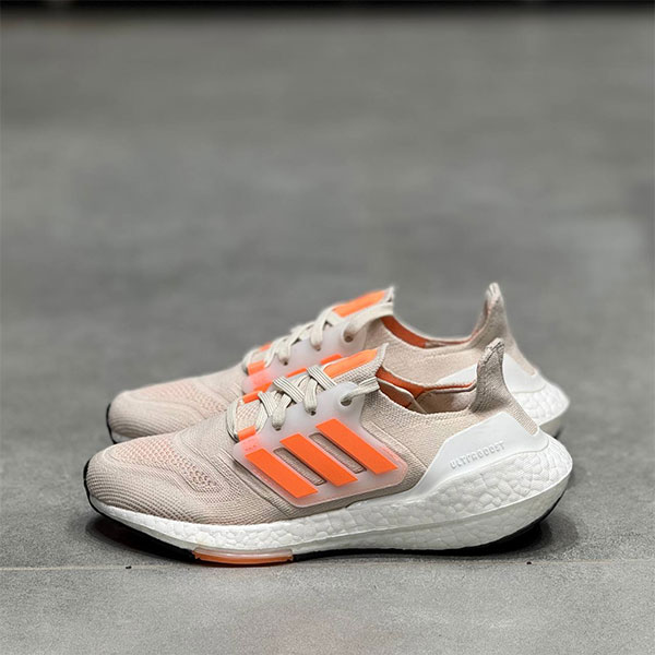 Adidas-Ultraboost-22-Running-Shoes کتونی رانینگ آدیداس adidas ULTRABOOST 22 Running