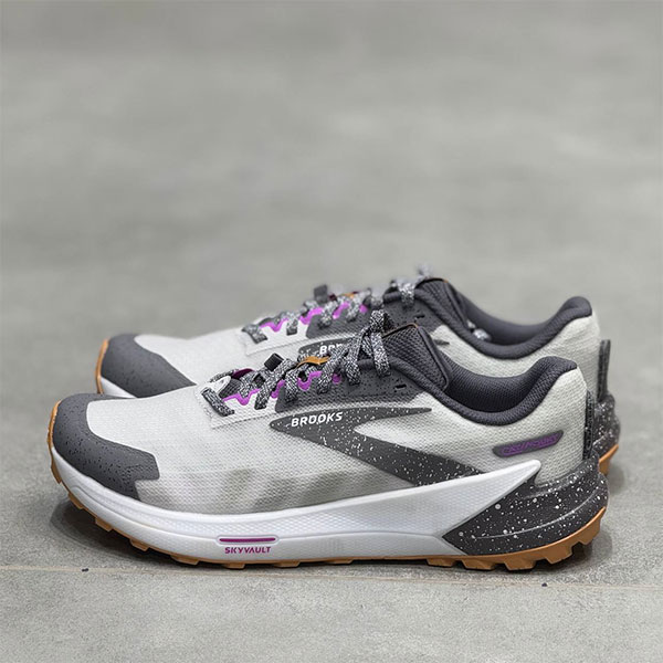 Brooks-Catamount-2-Running-Shoes کتونی رانینگ بروکس BROOKS Catamount 2