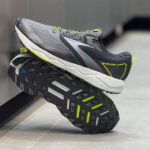 کتونی طبیعت گردی و پیاده رویی بروکس brooks divide 2 - Image 4