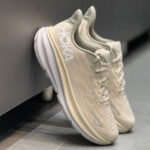کتونی پیاده رویی هوکا Hoka clifton 9 - Image 3