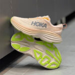 کتونی پیاده رویی هوکا Hoka cbondi 8 - Image 5