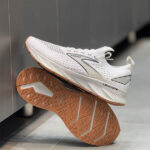 کتونی رانینگ بروکس BROOKS LEVITATE - Image 5