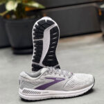 کتونی پیاده رویی بروکس brooks ariel 20 - Image 6