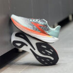 کتونی پیاده روی بروکس brooks hyperion max - Image 5