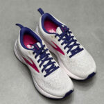 کتونی پیاده روی بروکس brooks revel 5 - Image 2