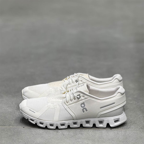 On-Cloud-Running-Walking-Shoes کتونی پیاده رویی آن رانینگ on cloud