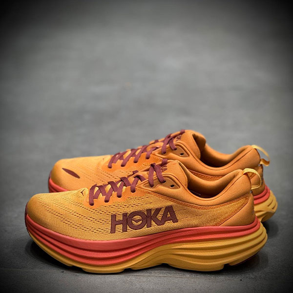 Hoka bondi 8 casual and club sneakers (1) کتونی باشگاهی و روزمره هوکا hoka bondi 8