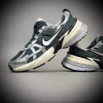 کتونی رانینگ نایک Nike v2k - Image 5
