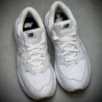 کتونی کژوال نیوبالانس new balance 5740 - Image 2