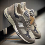 کتونی پیاده روی نیوبالانس new balance 991 - Image 4