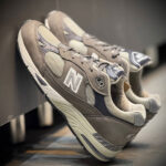 کتونی پیاده روی نیوبالانس new balance 991 - Image 3