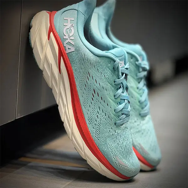 کتونی روزمره هوکا hoka clifton 8