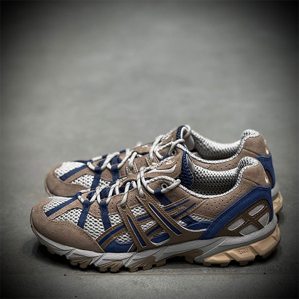 asics-Women's-Gel-Sonoma-15-50-running-sneaker کتونی رانینگ اسیکس asics Women's Gel-Sonoma 15-50