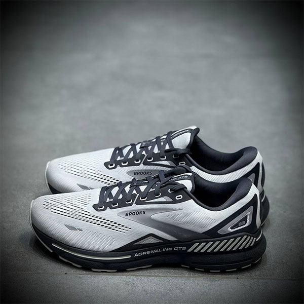 کتونی رانینگ بروکس brooks adrenaline gts 23