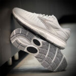 کتونی رانینگ بروکس brooks dyad 11