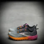 کتونی طبیعت گردی و پیاده رویی بروکس brooks cascadia 17