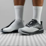 کتونی رانینگ بروکس brooks launch 10 - Image 2